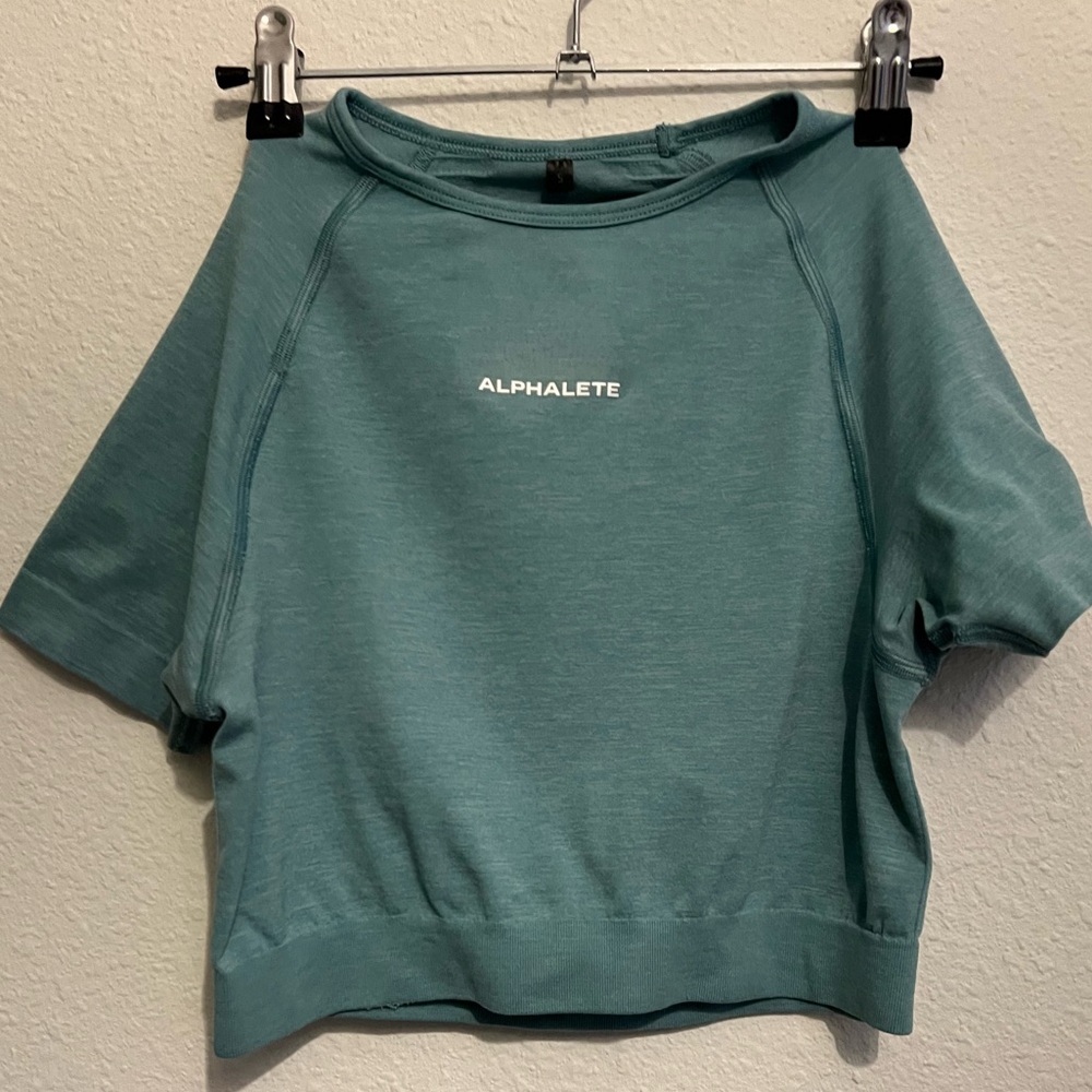 #612 Alphalete Women's Short Sleeve Cropped Teal Top Small
